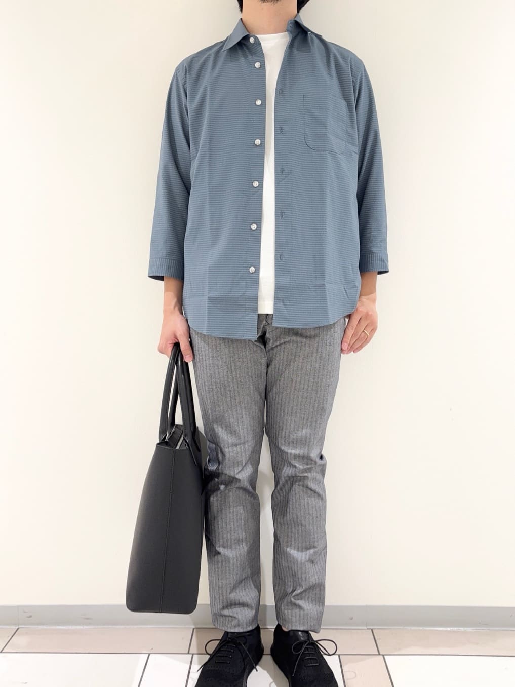 及川さんの「TAKEO KIKUCHI｜【COOL CITY WEAR】DotAir（R）サッカー シャツ」を使ったコーディネート
