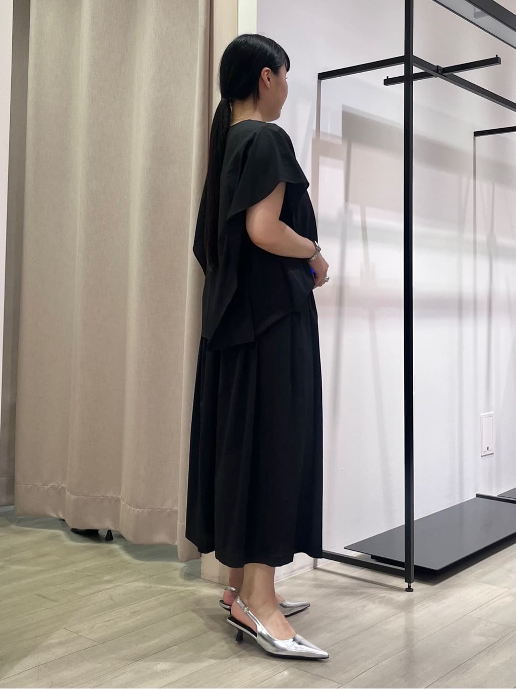 hasuさんの「INDIVI｜【体型カバー】スクエアブラウス」を使ったコーディネート