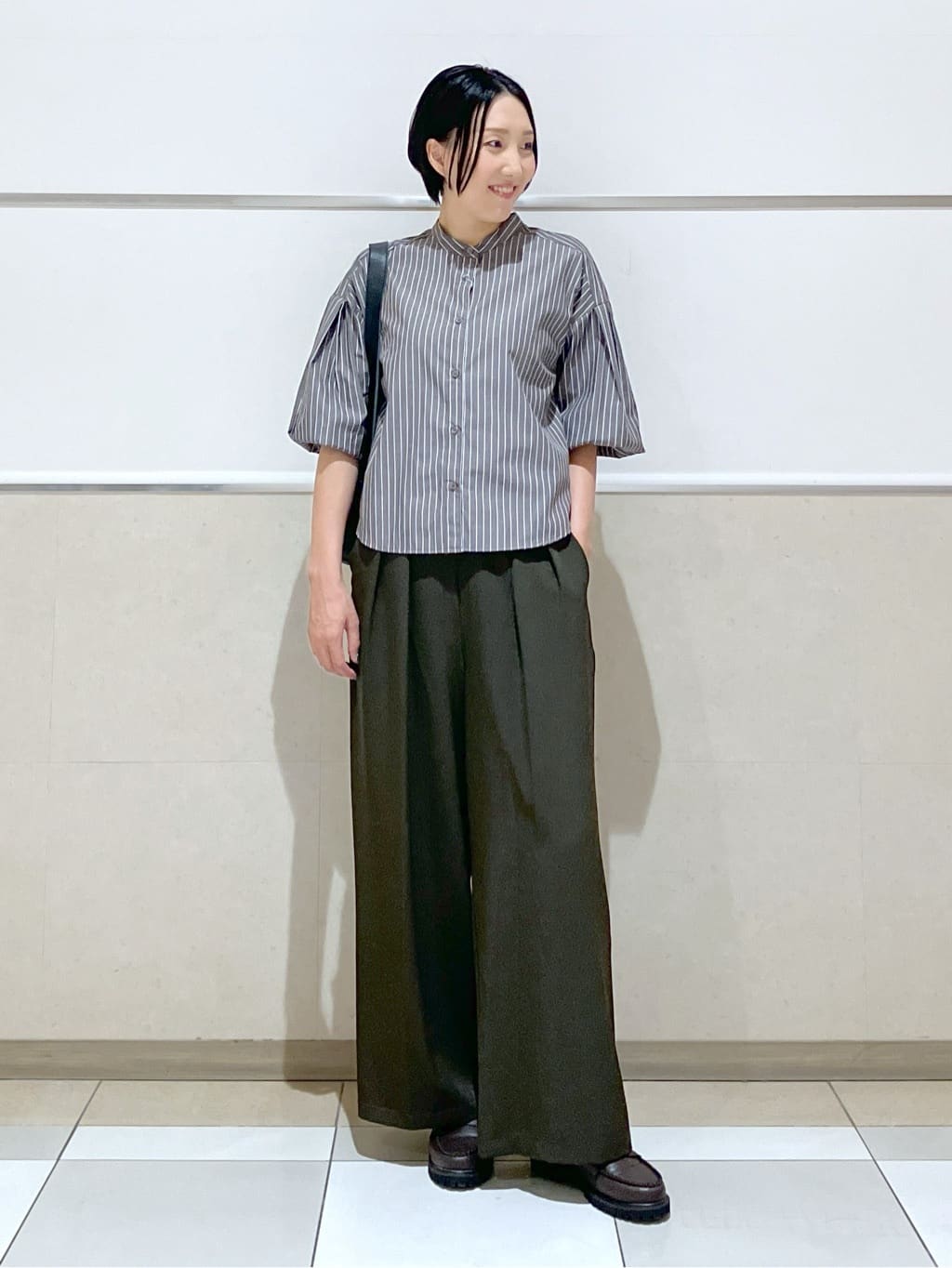 eriko さんの「Dessin｜【セットアップ可・洗える】ダブルタックワイドパンツ」を使ったコーディネート