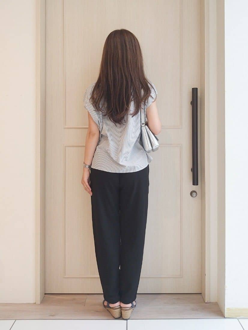 mi-saさんの「SHOO･LA･RUE｜【洗える/S-LL】プチフリル襟が女性らしい フレンチスリーブシャツ」を使ったコーディネート