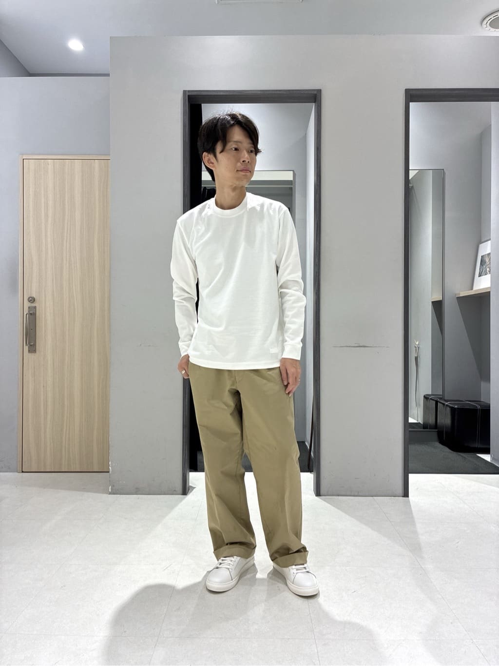 わいずみさんの「TAKEO KIKUCHI｜ストレッチ テーラードＴシャツ」を使ったコーディネート