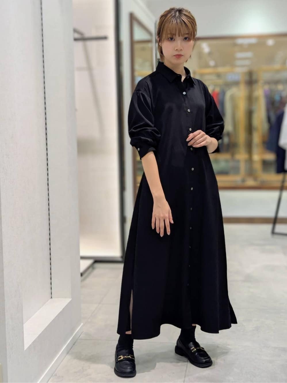 nonoさんの「UNTITLED｜【前開きボタン/ベルト付/羽織シャツ/】2WAYトレンチ風ワンピース」を使ったコーディネート