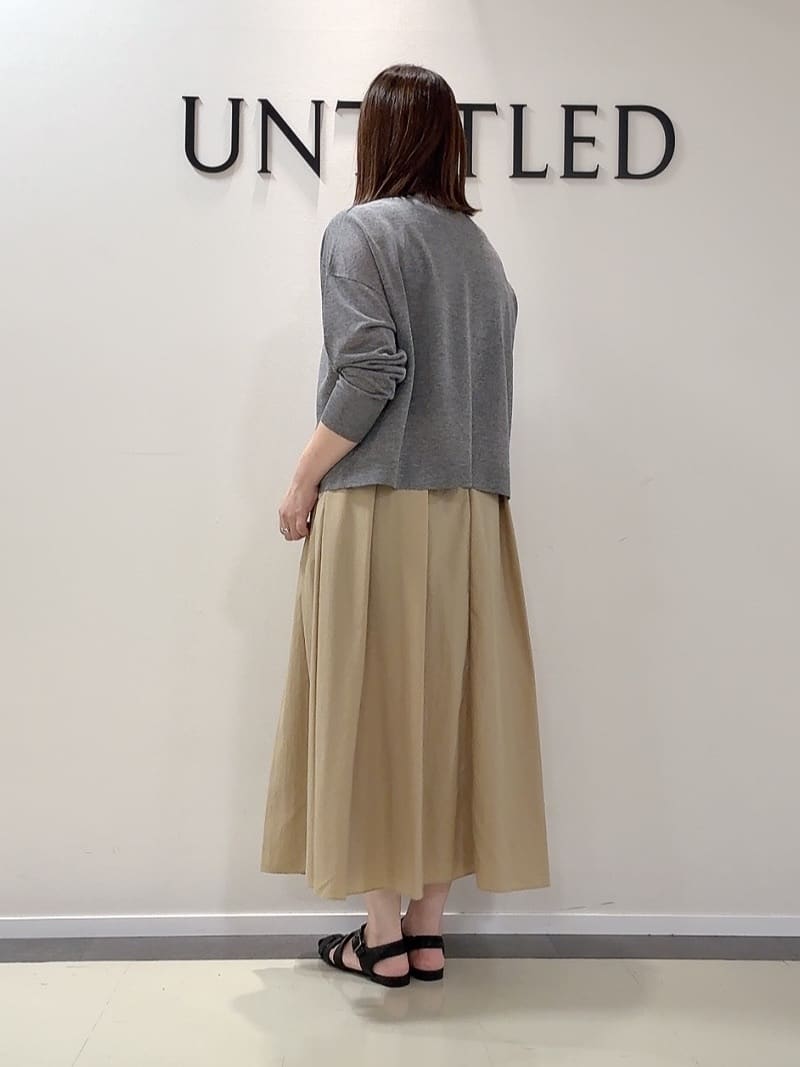 YUIさんの「UNTITLED｜【前後2WAY/アンサンブル可/ゆったり】シアーカーディガン」を使ったコーディネート