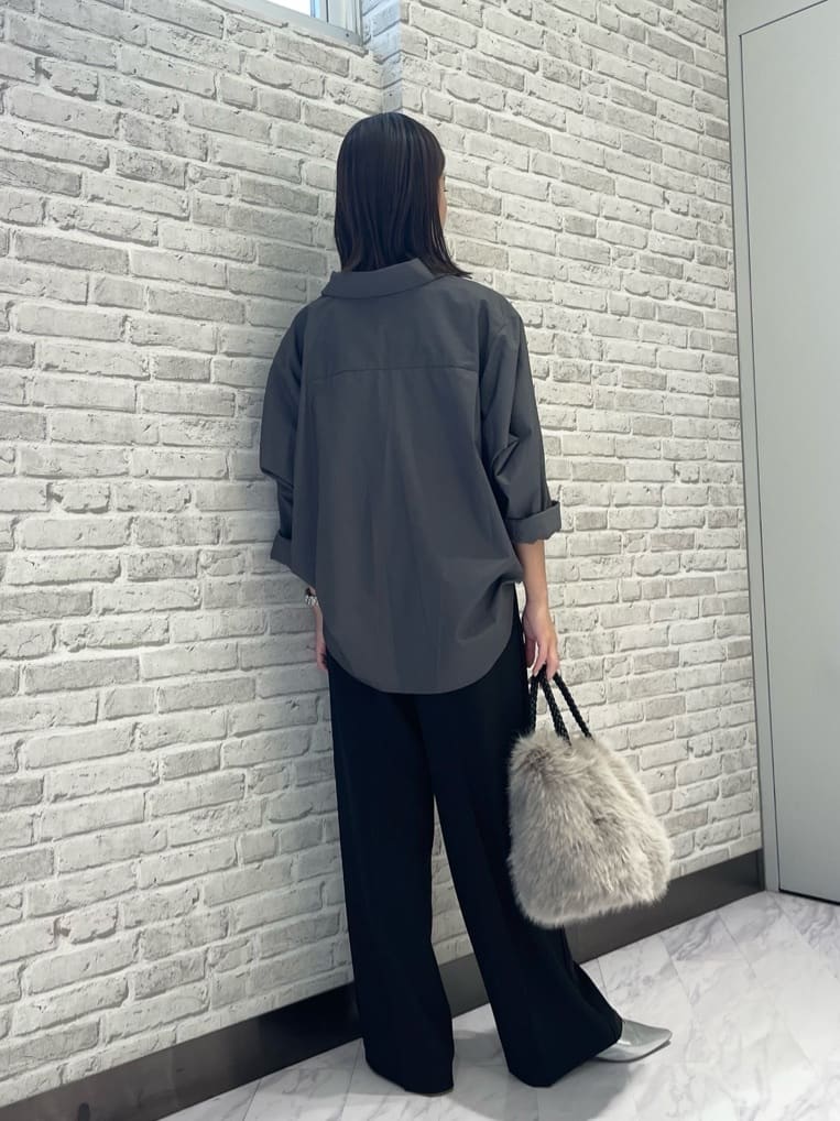 Mikoさんの「INDIVI｜Comfy SET UP｜イージーストレートワイドパンツ【セットアップ対応／通勤/カセット服】」を使ったコーディネート