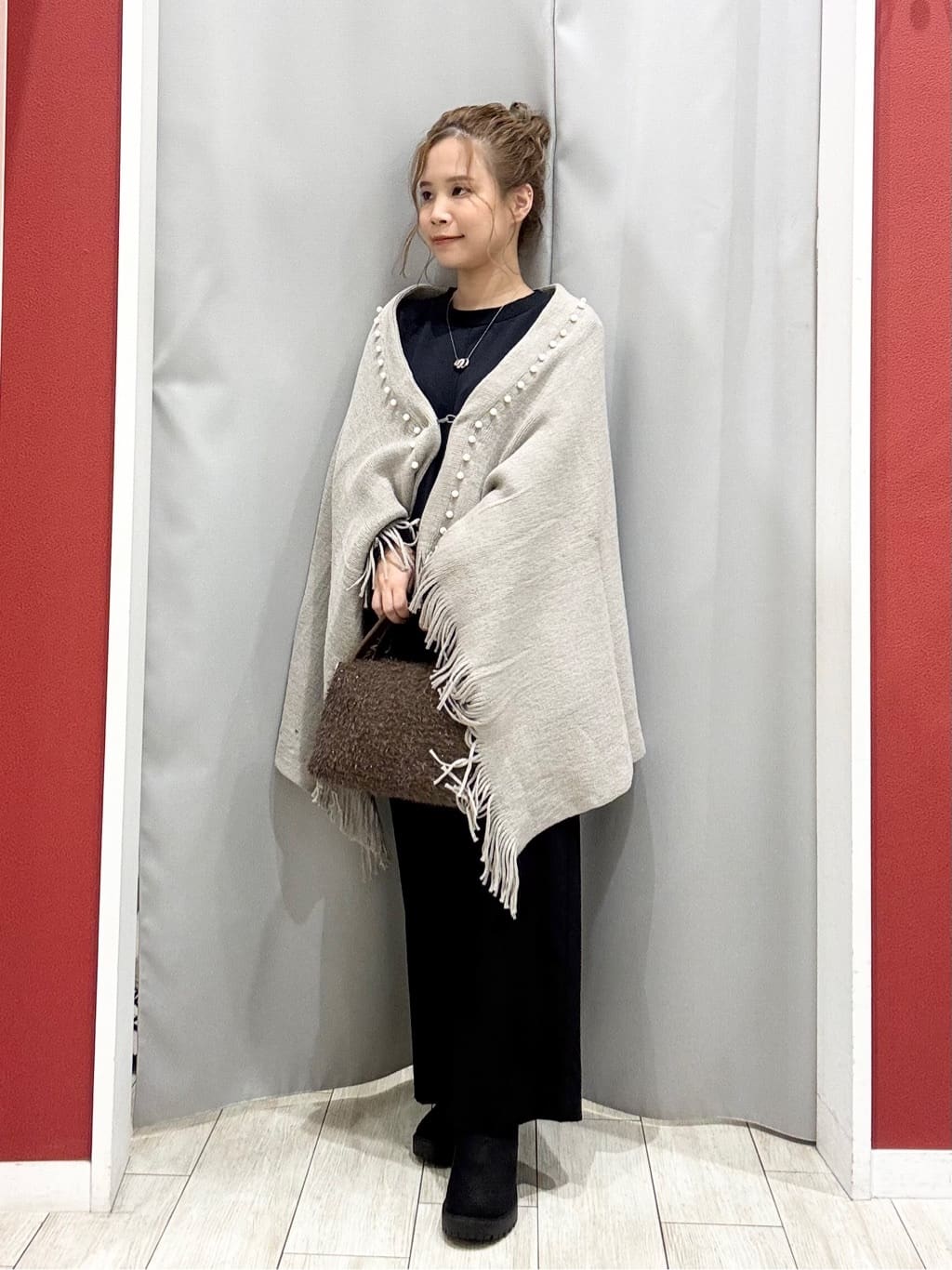 shioさんの「SHOO･LA･RUE｜【S-LL/体型カバー】とろみ感が心地よい 裾タック ドルマンチュニック」を使ったコーディネート