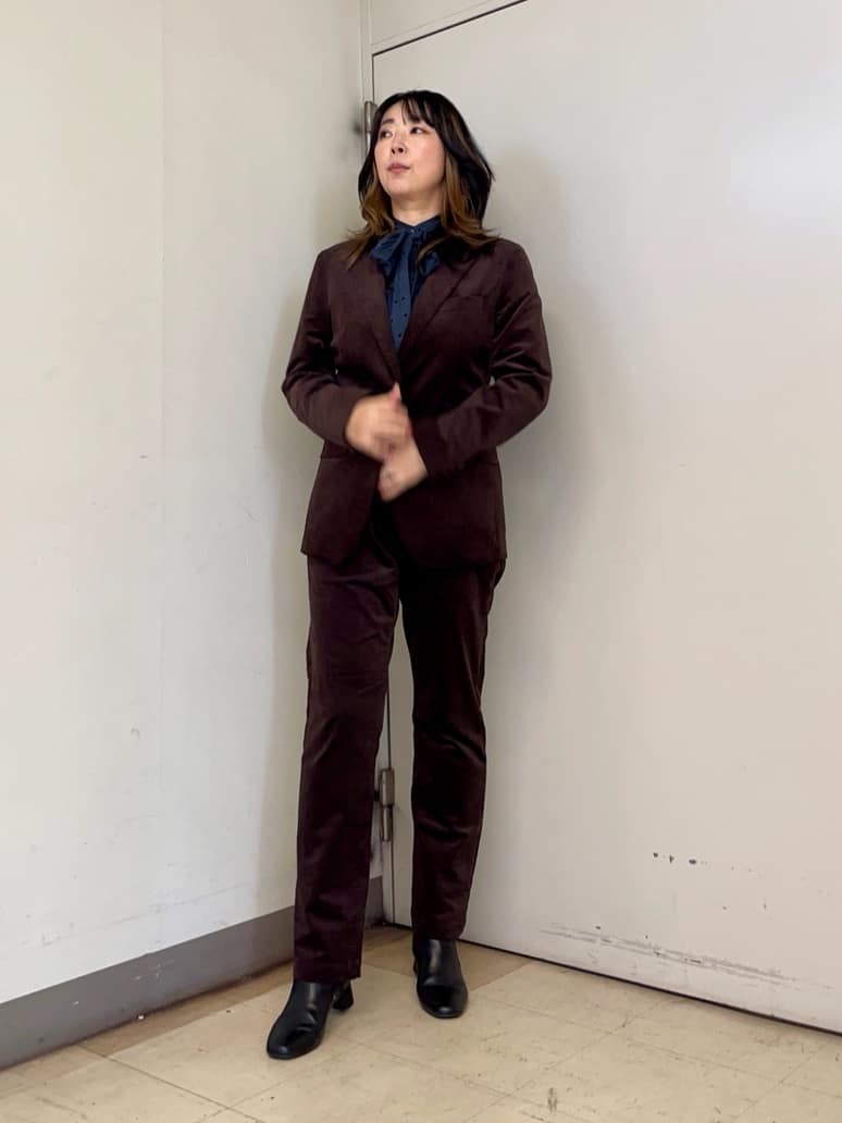 iwさんの「TAKEO KIKUCHI｜【Sサイズ～】ストレッチコーデュロイ ジャケット」を使ったコーディネート