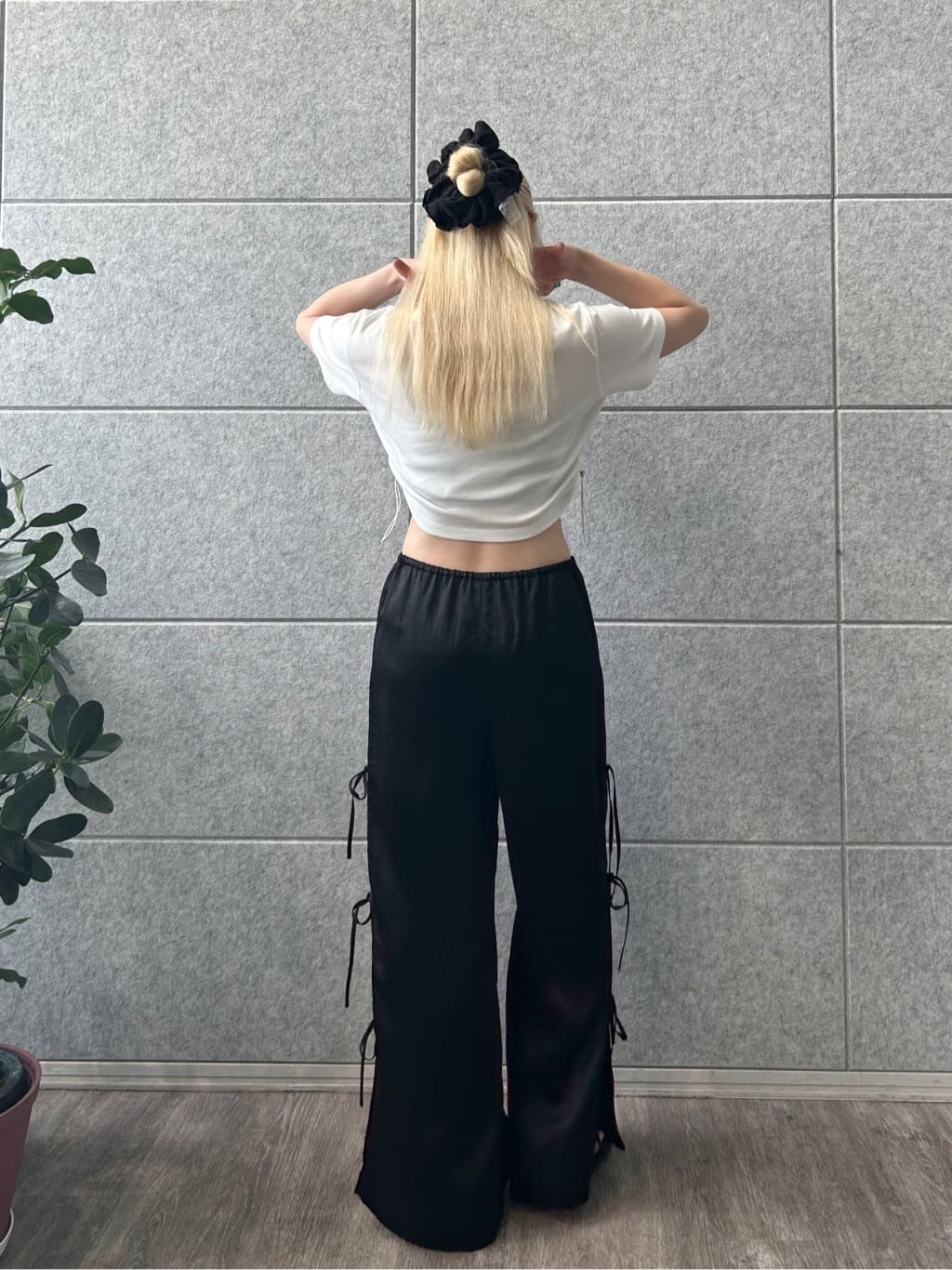 honoka Aさんの「CODE A｜drawstring crop tee」を使ったコーディネート