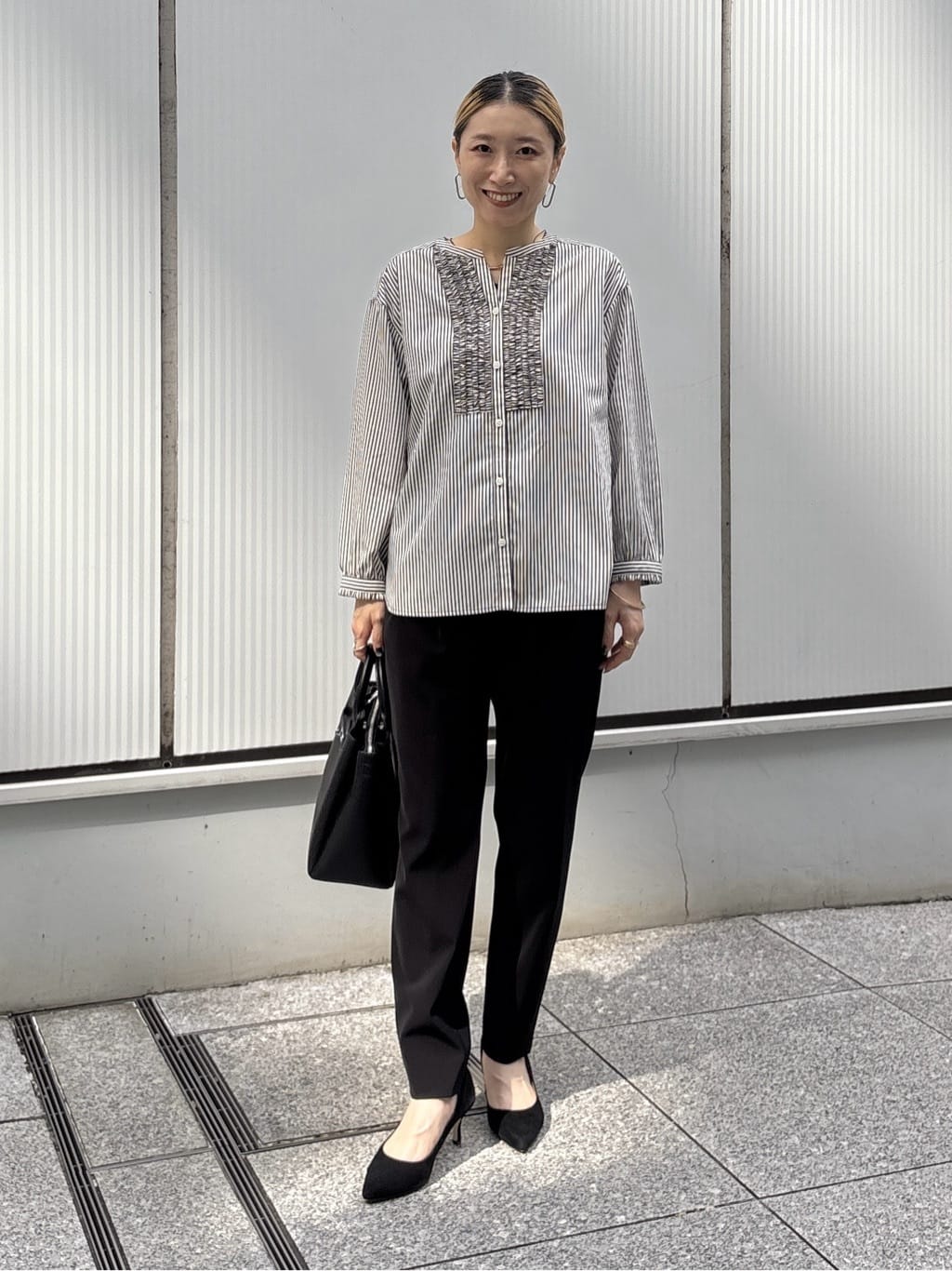 kotakiさんの「INDIVI｜【洗える】胸元タックフリル長袖ブラウス」を使ったコーディネート