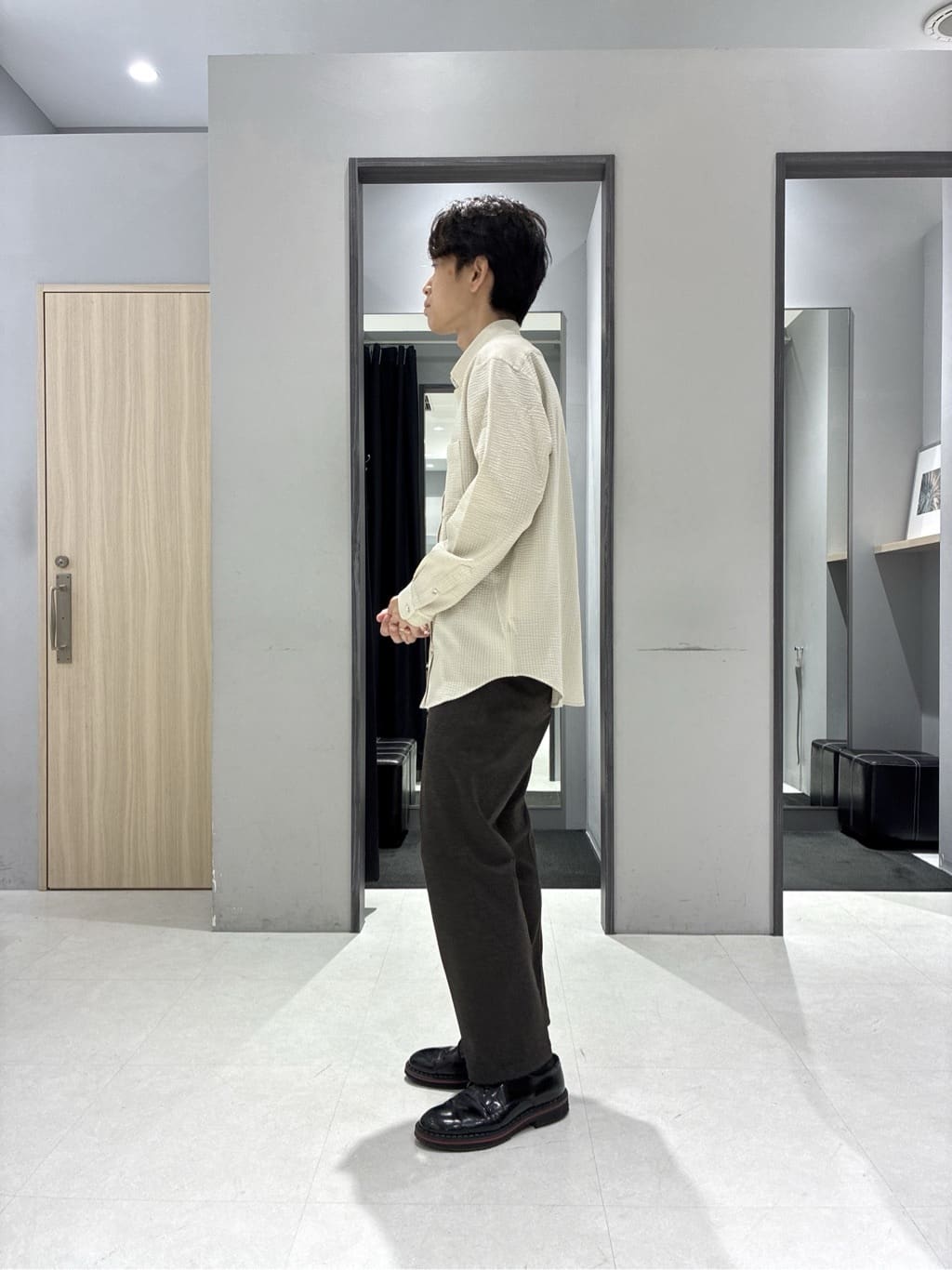 わいずみさんの「TAKEO KIKUCHI｜【None Of Stress】アクティブジャージ 千鳥 パンツ」を使ったコーディネート