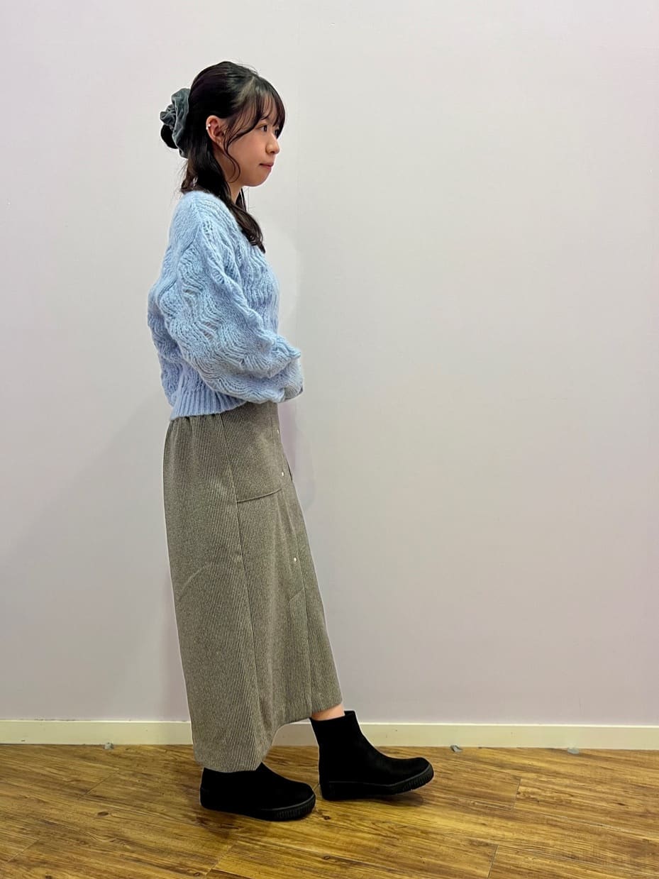 しいなさんの「SHOO･LA･RUE｜【S-LL】ふんわり大人の 透かし編みニット」を使ったコーディネート
