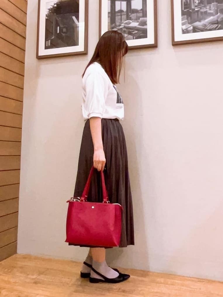 ゆっきーさんの「SHOO･LA･RUE｜【ひんやり/S-LL】大人の五分袖プリントTシャツ」を使ったコーディネート