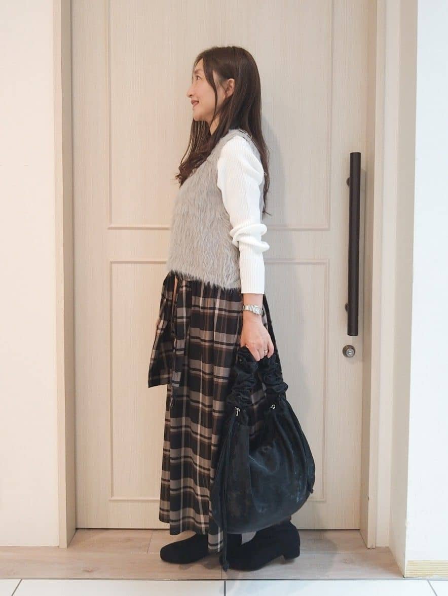 mi-saさんの「SHOO･LA･RUE｜【S-LL／2WAY】取り外しのできる シャツ腰巻パーツつきチェック柄スカート」を使ったコーディネート
