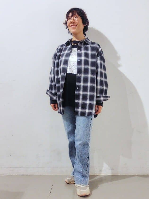 kodamaさんの「THE SHOP TK｜【即戦力/軽羽織】チェックドルマンシャツ」を使ったコーディネート
