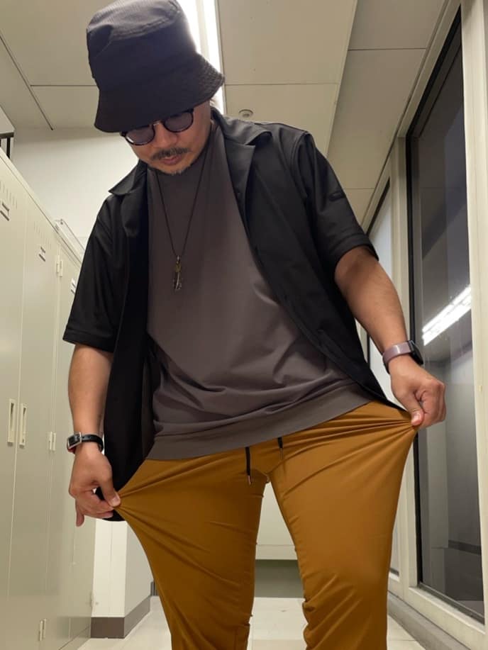 MAKOTO AIさんの「TAKEO KIKUCHI｜【COOL CITY WEAR】エアートール オープンカラーシャツ /接触冷感・通気性」を使ったコーディネート