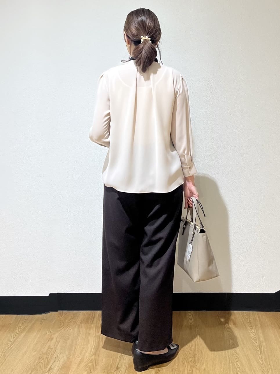ayaさんの「Reflect｜【配色ボウタイ付き】八分袖ジョーゼットブラウス」を使ったコーディネート