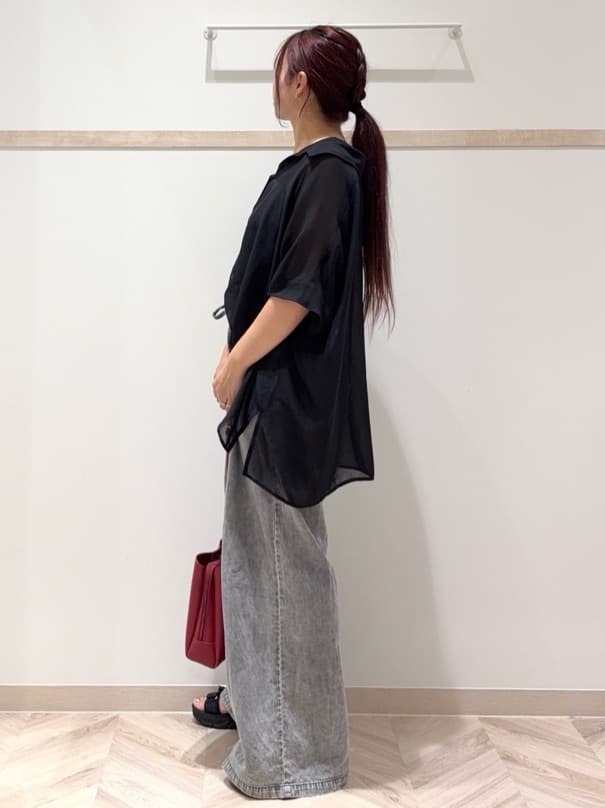 nanaさんの「SHOO･LA･RUE｜【セットアップ可/S-LL】リボン付き イージーワイドデニムパンツ」を使ったコーディネート