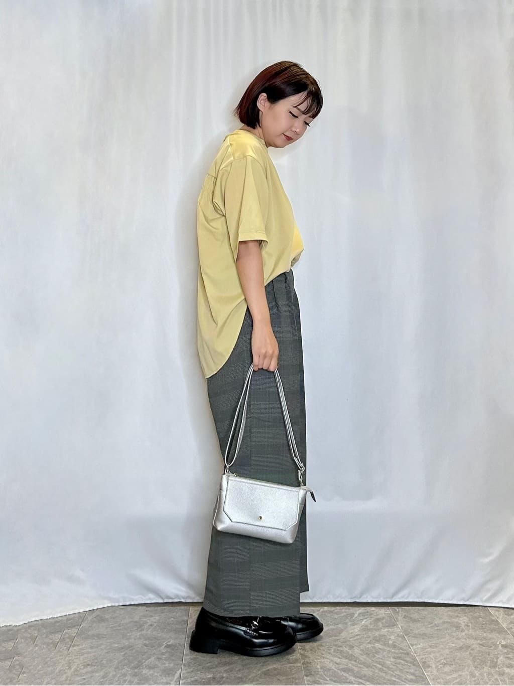 ネリさんの「SHOO･LA･RUE｜【S-LL/洗濯後しわになりにくい】バックギャザーがアクセント スッキパーブラウス」を使ったコーディネート