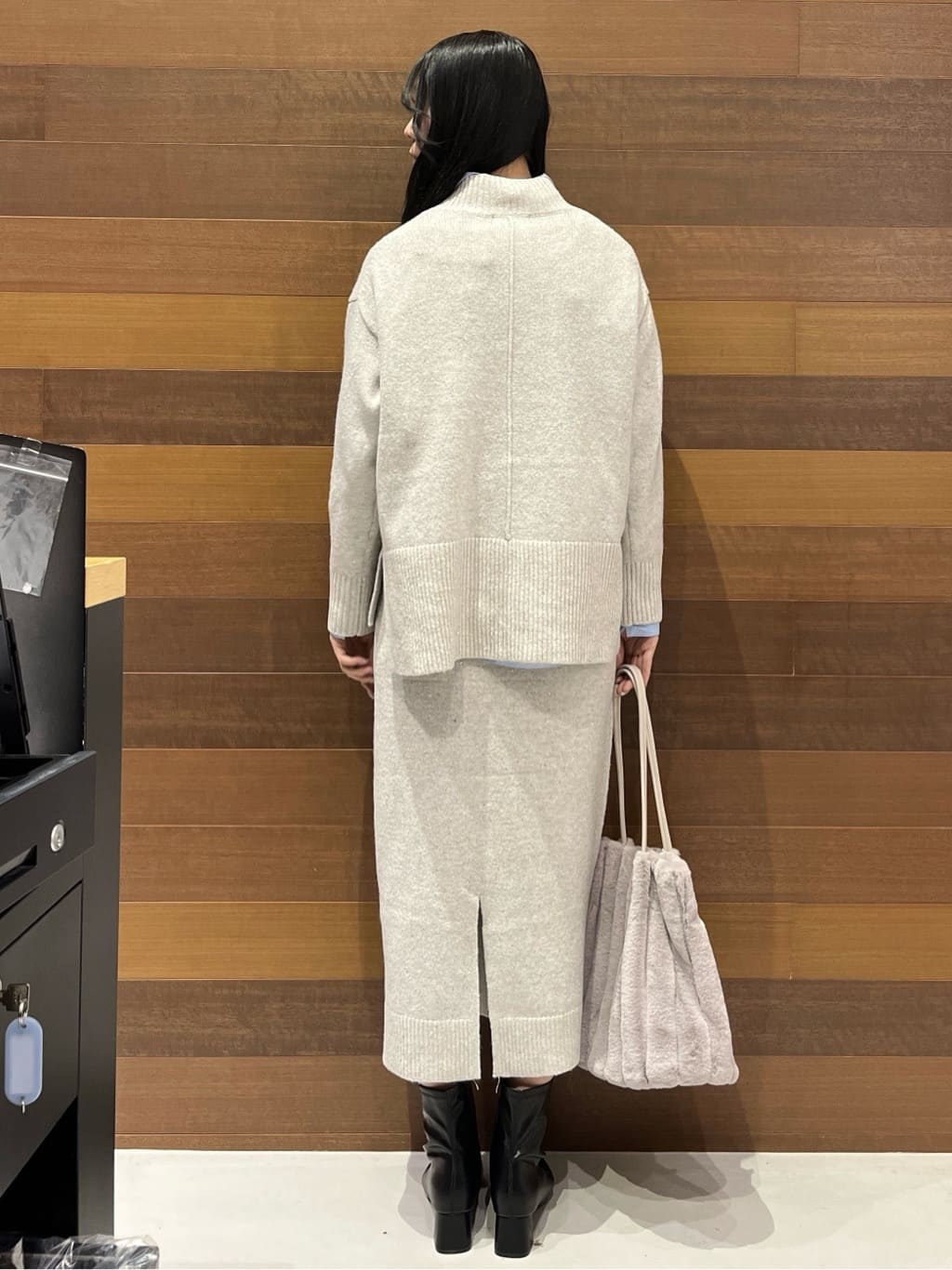 さやさんの「OPAQUE.CLIP｜ポケット刺繍レギュラーカラーシャツ【洗濯機OK】」を使ったコーディネート