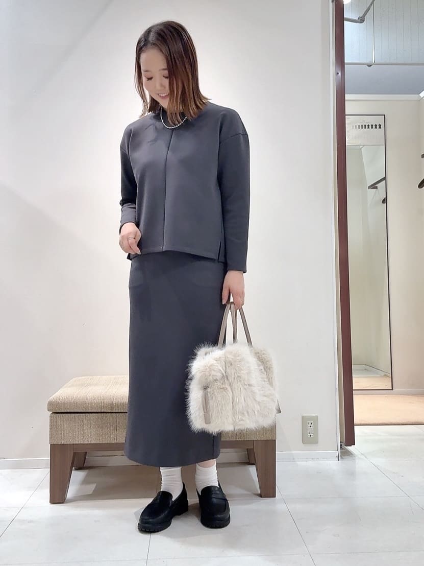 YUIさんの「UNTITLED｜【セットアップ可/洗える/ウエストゴム】ダンボールジャージスカート」を使ったコーディネート
