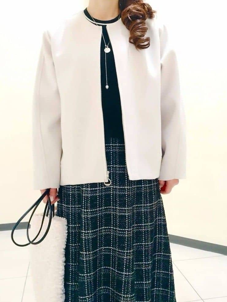 花さんの「Reflect｜【コートインでもすっきり◎】チェック柄ニットドッキングワンピース」を使ったコーディネート