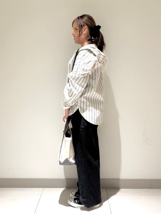 Liriさんの「Dessin｜【洗える】ストライプフードブラウス」を使ったコーディネート