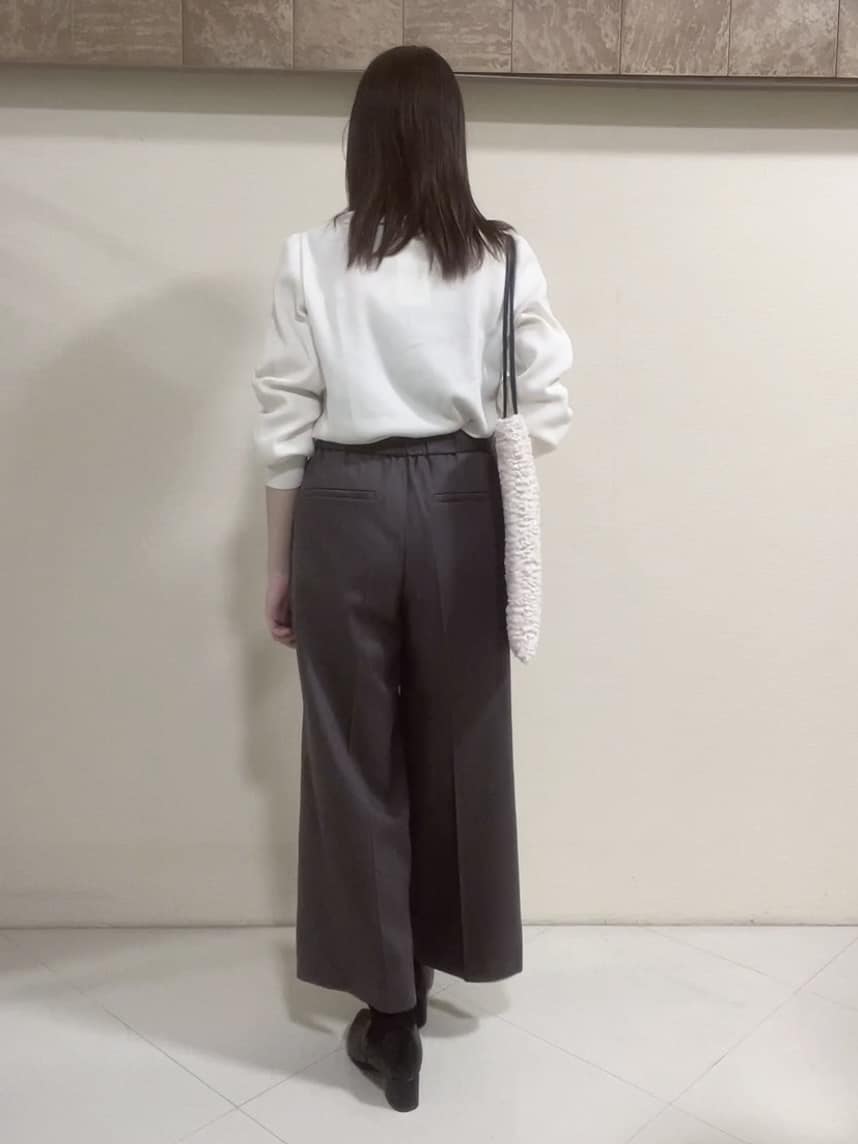 yukaさんの「Reflect｜【選べる8色／スカートにもパンツにも◎】ウール混ボートネックニット」を使ったコーディネート