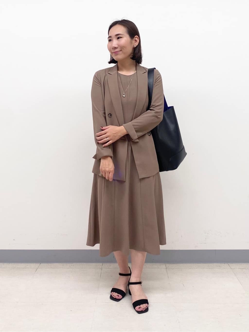 YUKARIさんの「INDIVI｜【軽く羽織れる！】ダブルジャケット」を使ったコーディネート