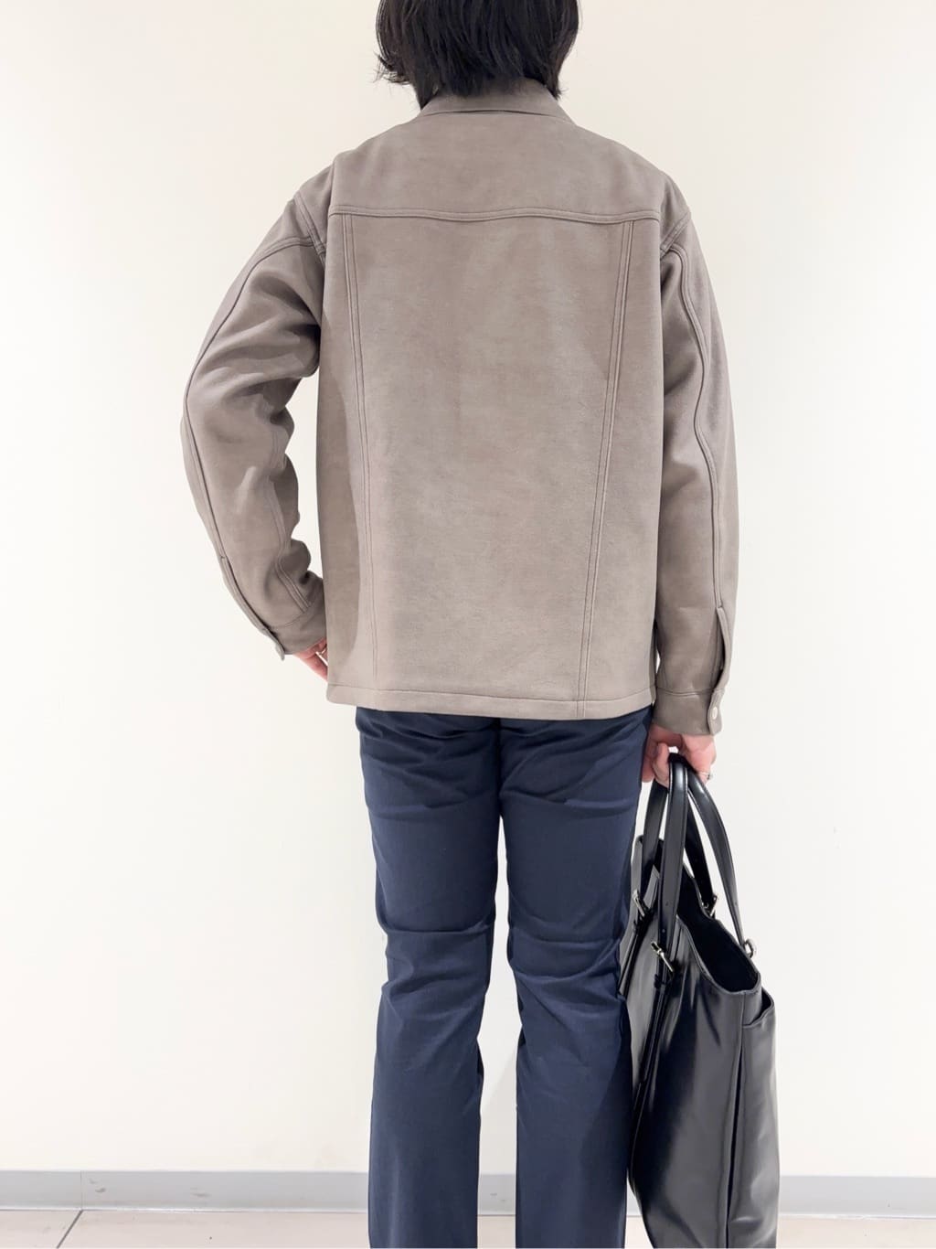 及川さんの「TAKEO KIKUCHI｜【Made in JAPAN】播州織 ヘリンボン ストレート パンツ」を使ったコーディネート