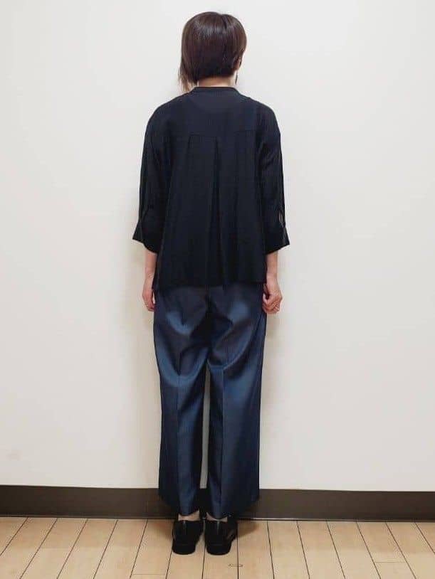 yuuさんの「Reflect｜【重ね着でも一枚着でも◎】バンドカラーオーバーサイズシャツブラウス」を使ったコーディネート