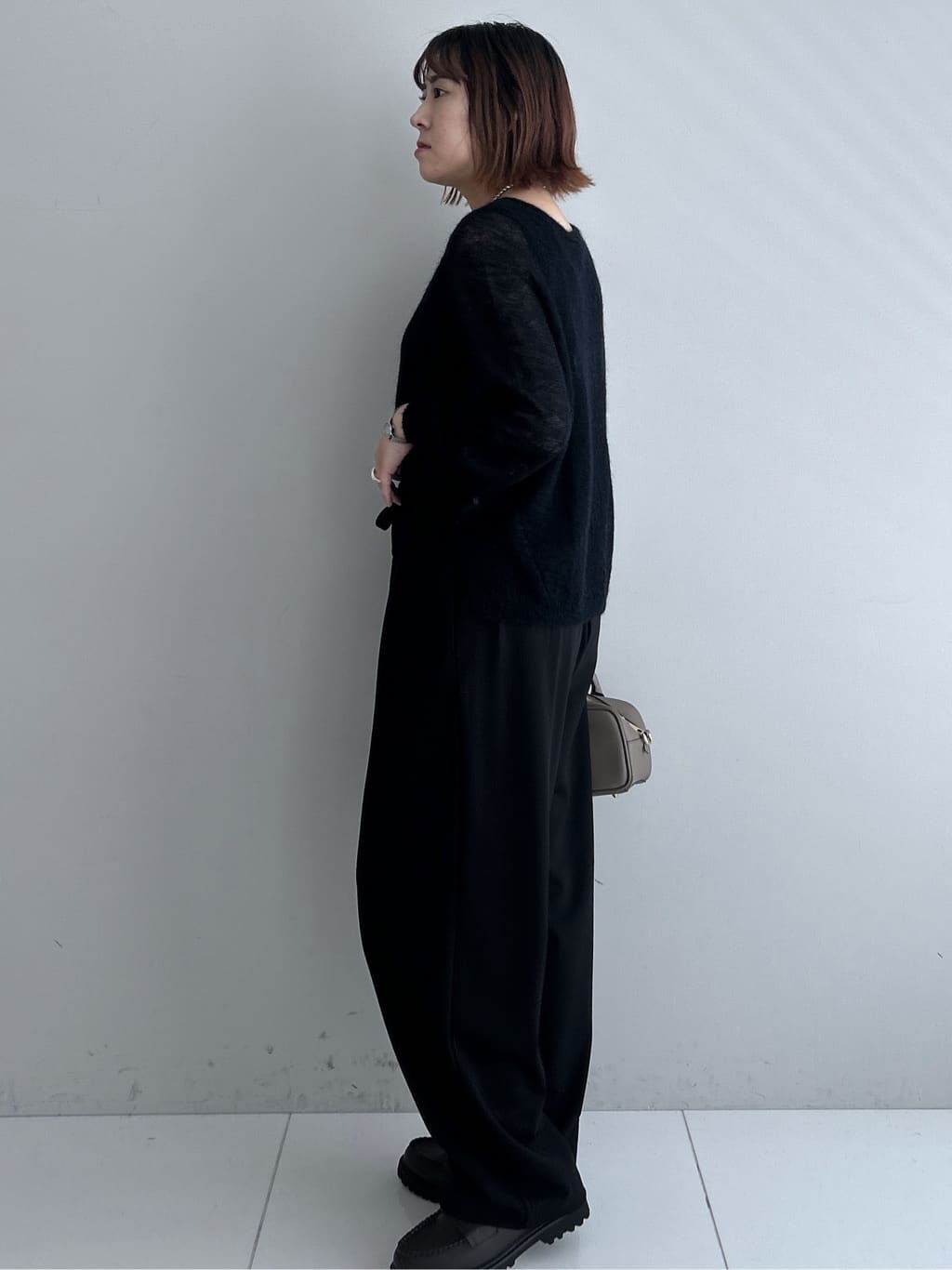 Hirokaさんの「Dessin｜【洗える】カーヴィパンツ」を使ったコーディネート