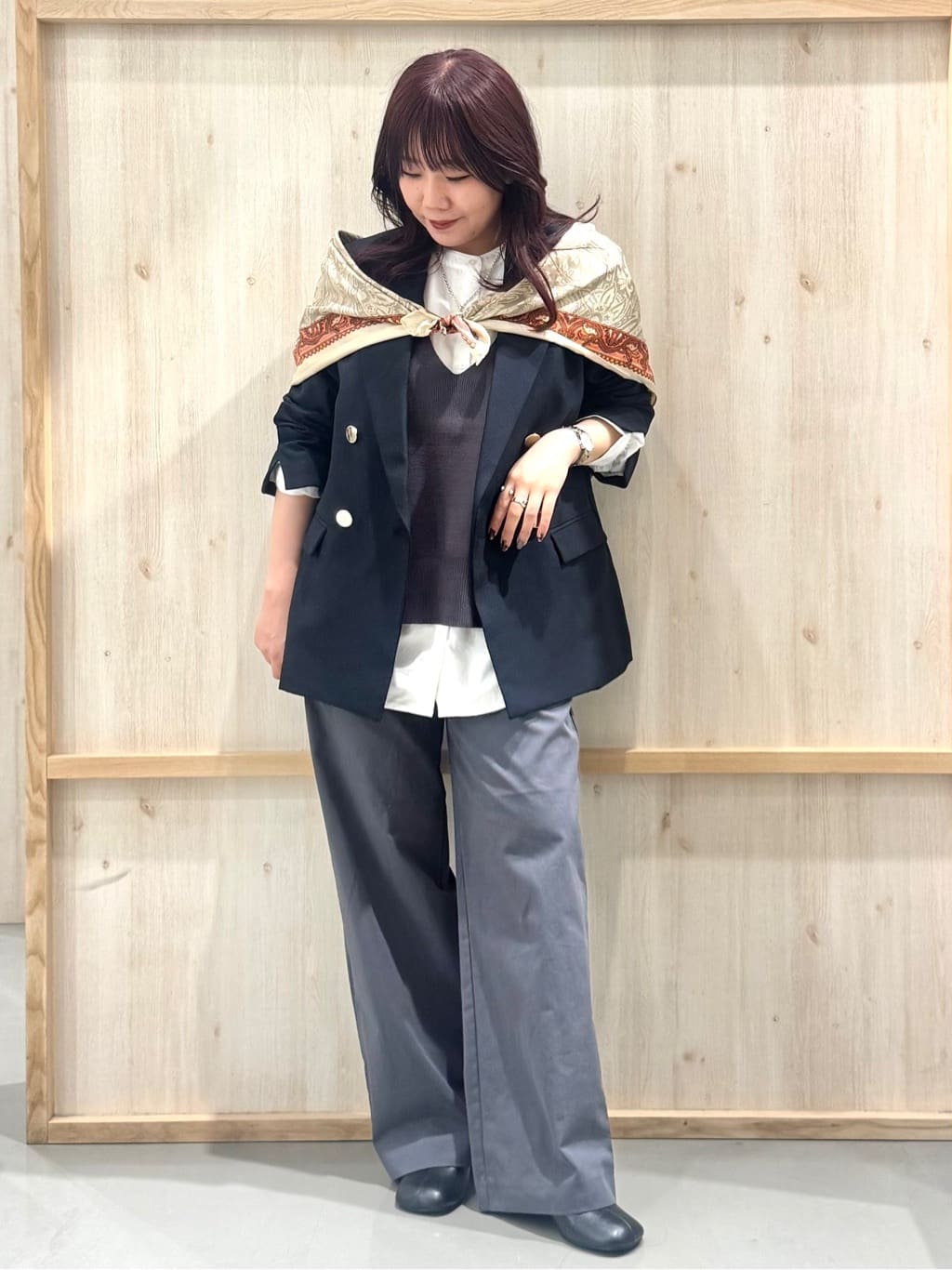 nanaさんの「THE SHOP TK｜【今羽織るなら】ダブルブレストジャケット【セットアップ可/洗える】」を使ったコーディネート