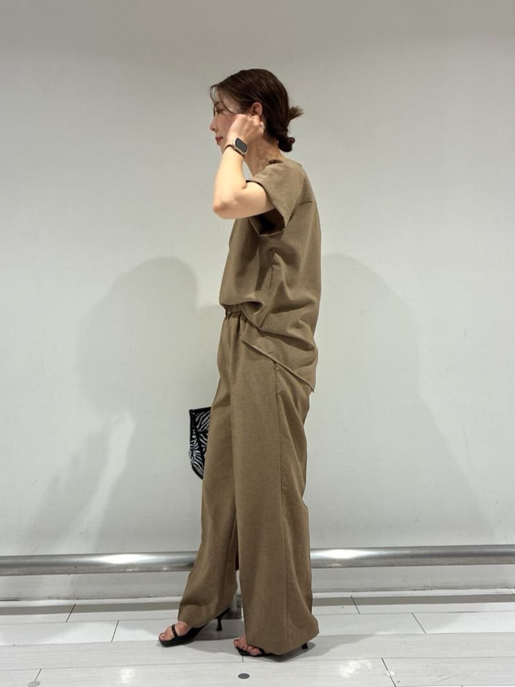 Rinさんの「UNTITLED｜【セットアップ可/はっ水/通勤】リラククール 半袖ブラウス」を使ったコーディネート