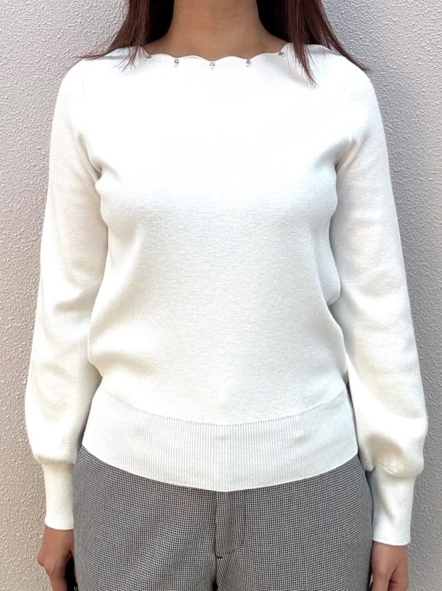 mihaさんの「index｜ラメスカラップビジューデザインニット【洗濯機OK】《6col／S～LL》」を使ったコーディネート