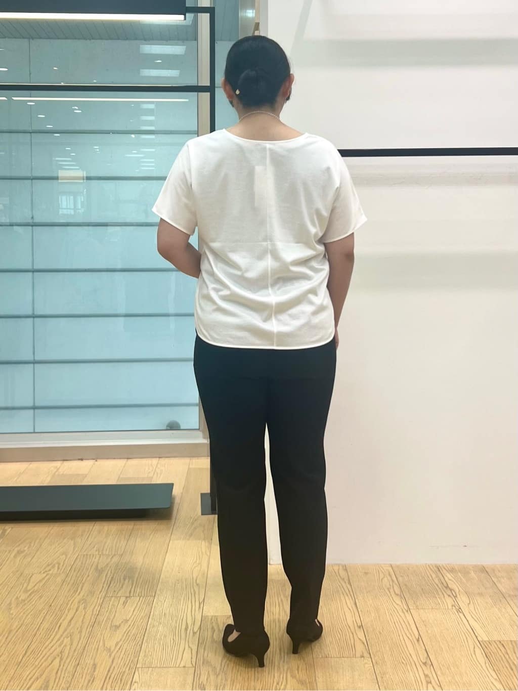 shimaさんの「INDIVI｜【体型カバー／清涼感】シアーオーバーシャツ」を使ったコーディネート