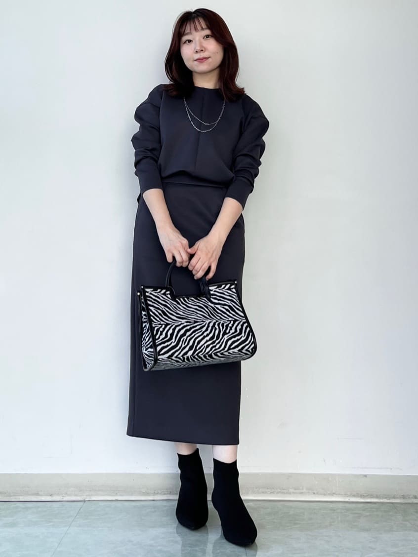 KAHOさんの「UNTITLED｜【セットアップ可/洗える】ダンボールジャージ プルオーバー」を使ったコーディネート