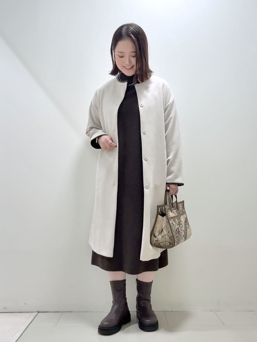 YUIさんの「UNTITLED｜【洗える/軽羽織り】マシュマロタッチ　スエード調コート」を使ったコーディネート