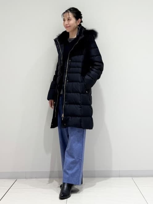 kayoさんの「INDIVI｜【名品／撥水／抗菌防臭】ロング丈リサイクルダウンコート」を使ったコーディネート