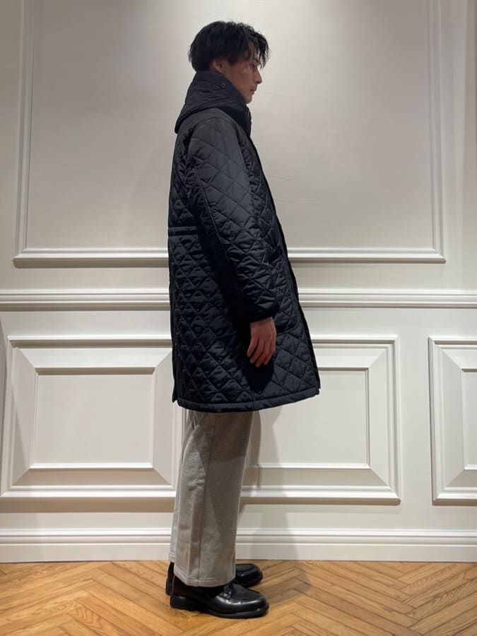 橋本さんの「DRESSTERIOR｜キルティング フーデット コート」を使ったコーディネート