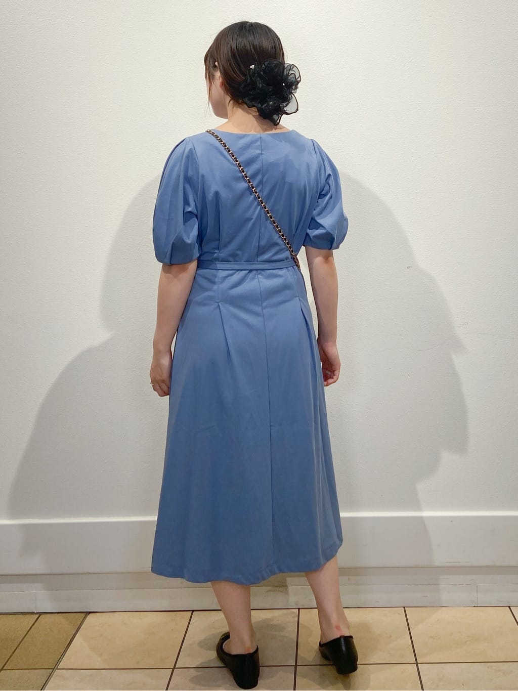 kimiさんの「index｜ハートネックパフワンピース【洗濯機洗い可／UVケア／接触冷感】」を使ったコーディネート