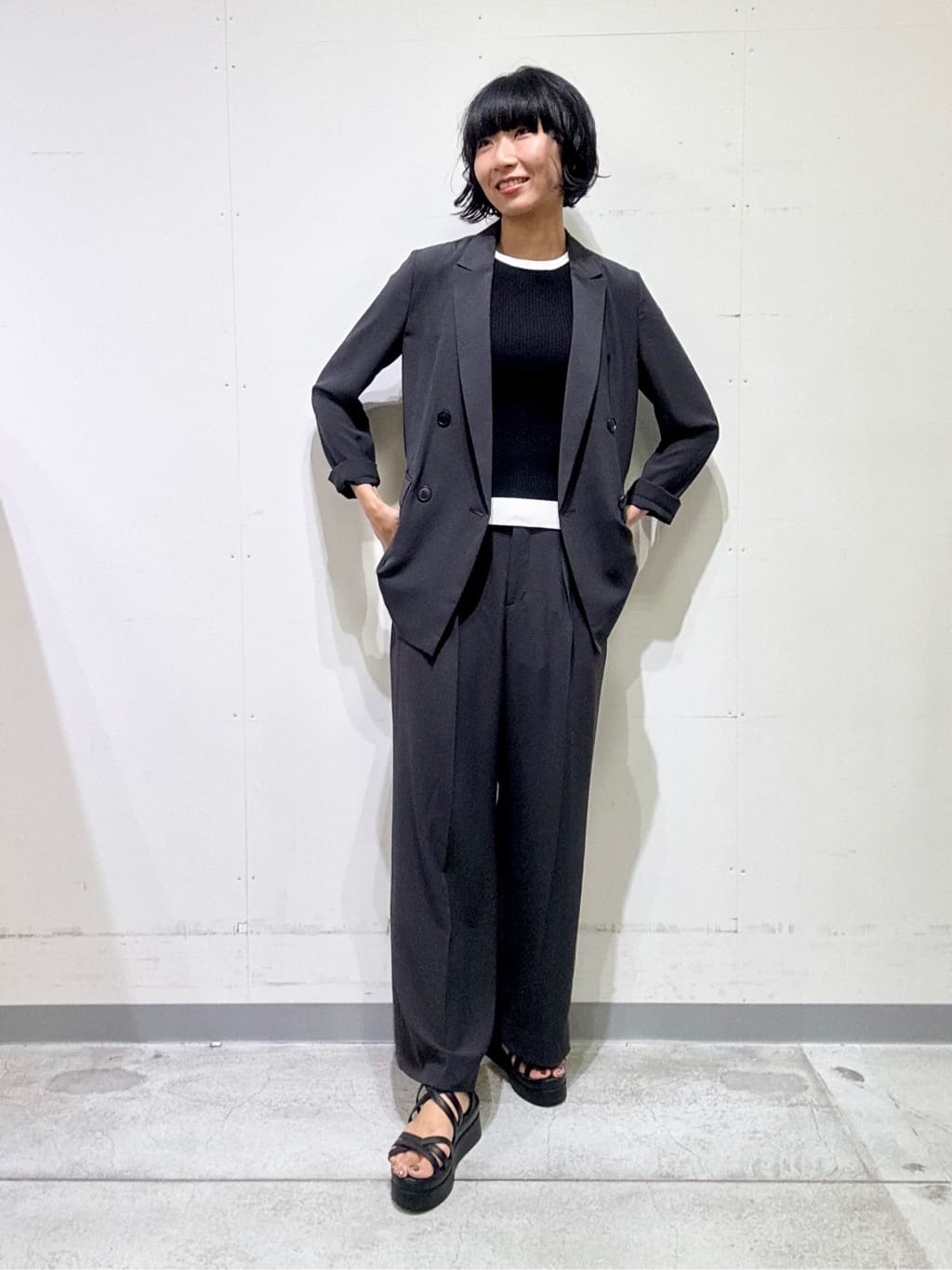 naoさんの「INDIVI｜【軽く羽織れる！】ダブルジャケット」を使ったコーディネート