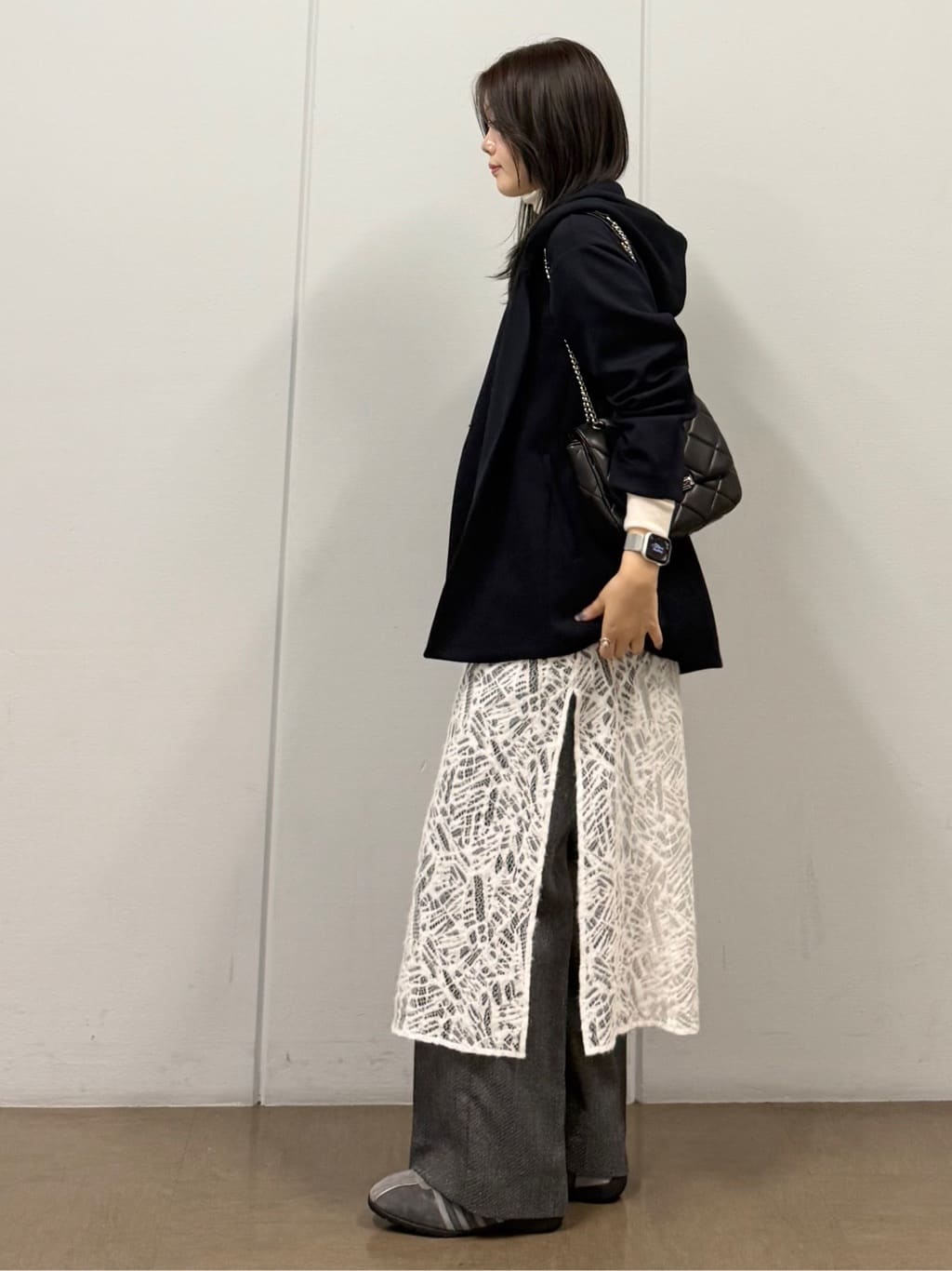 mizukiさんの「INDIVI｜【洗える／薄手／ラメ】シアーラメニット」を使ったコーディネート