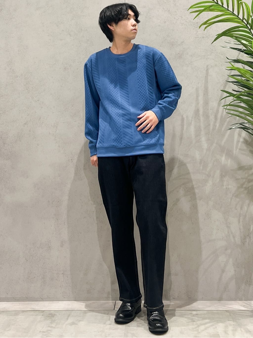 SHI-MAさんの「THE SHOP TK｜【無地に飽きた方へ】ふくれジャカードスウェット　洗濯機OK/6色展開/ユニセックスでおすすめ！」を使ったコーディネート