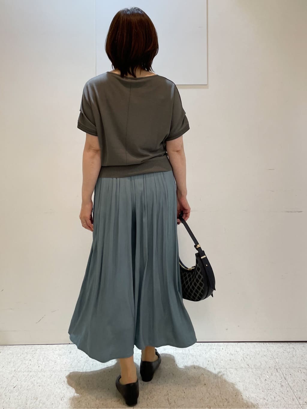 めいさんの「Reflect｜【ウエストゴム仕様／長く着られる◎】スカーチョパンツ」を使ったコーディネート