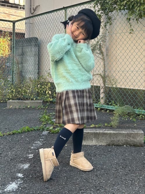 ga_riさんの「THE SHOP TK｜【130・150】フェザークルーネックニット」を使ったコーディネート