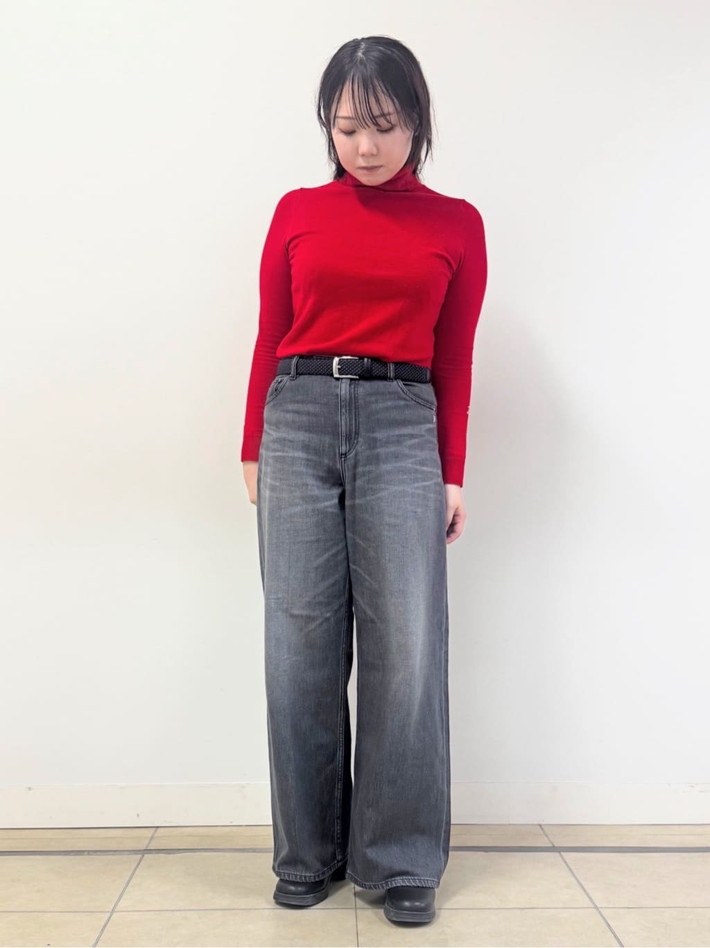 なかもとあきさんの「DRESSTERIOR｜ヴィンテージ加工ワイドデニムパンツ」を使ったコーディネート