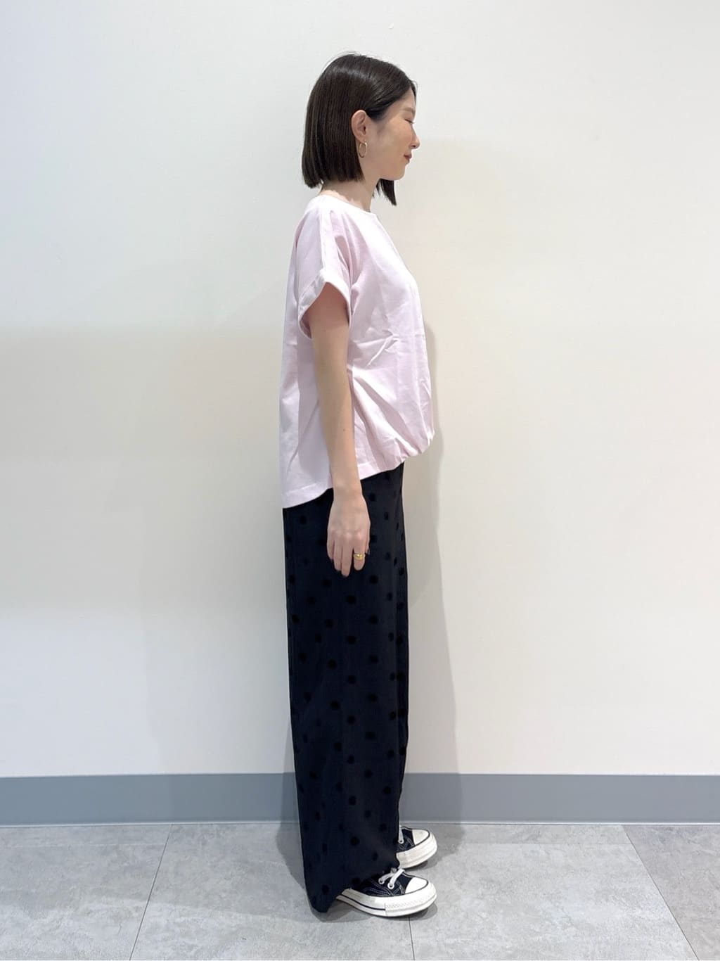risaさんの「Dessin｜【二の腕カバー／UVカット】ロールアップスリーブ裾ギャザーカットソー」を使ったコーディネート