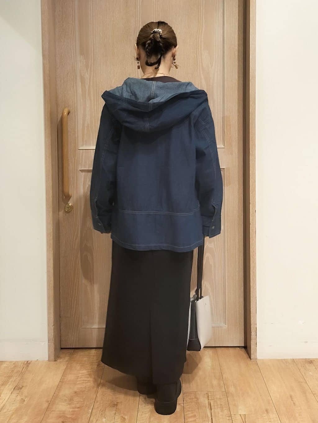YUKIさんの「SHOO･LA･RUE｜【S-LL】美しく見せる ボートネックロンT」を使ったコーディネート