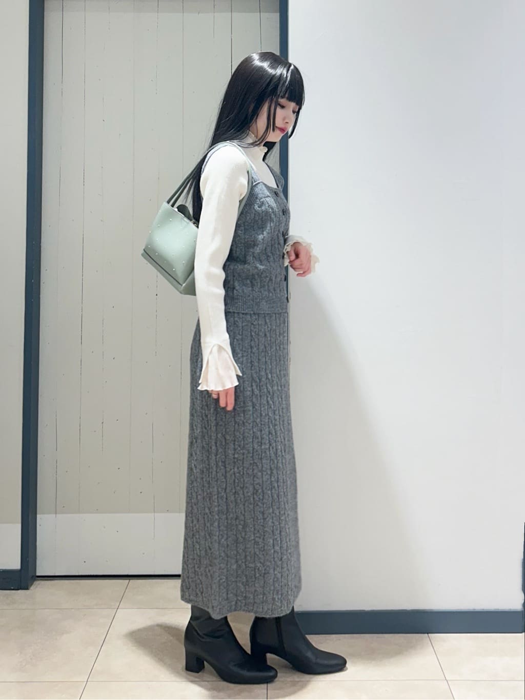 yukinoさんの「grove｜カジュアルに羽織れる、大人のツイードトラックジャケット」を使ったコーディネート