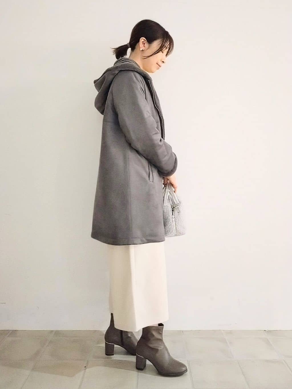 miomioさんの「SHOO･LA･RUE｜【洗濯機可】美脚見え あったか圧縮ニット ガウチョパンツ」を使ったコーディネート