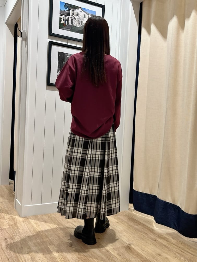mihoさんの「Dessin｜【360度可愛い・洗える】バックヘンリーカットソー」を使ったコーディネート
